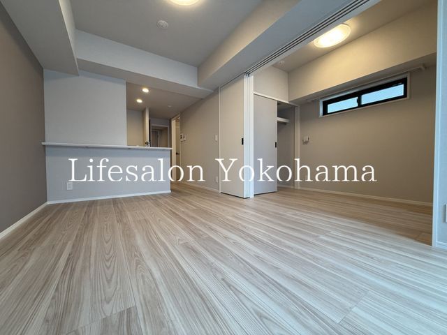�y���ԁE���r���O�z�@���r���O/����
