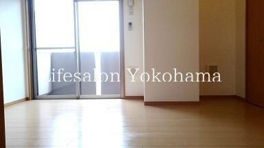 �y���ԁE���r���O�z�@