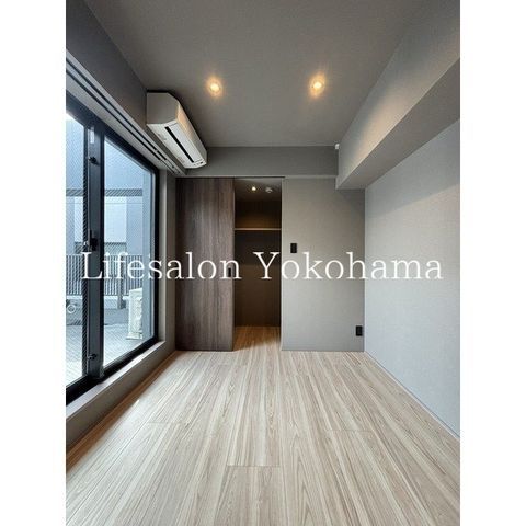 �y���̑������E�X�y�[�X�z�@�G���g�����X