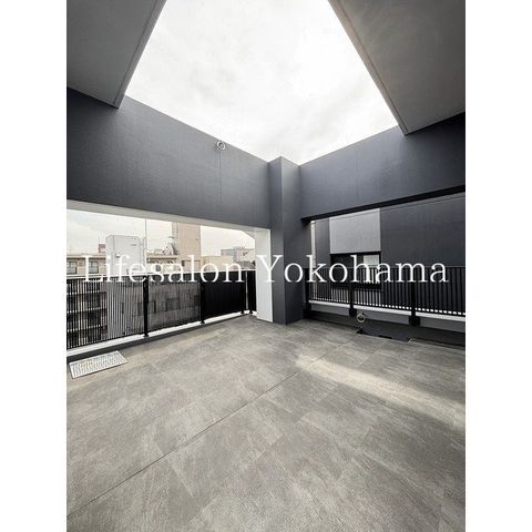 �y�o���R�j�[�z�@�G���g�����X