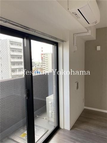�y���ԁE���r���O�z�@