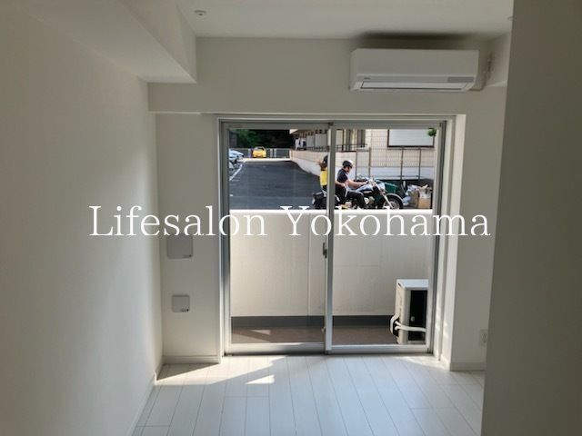 �y���ԁE���r���O�z�@