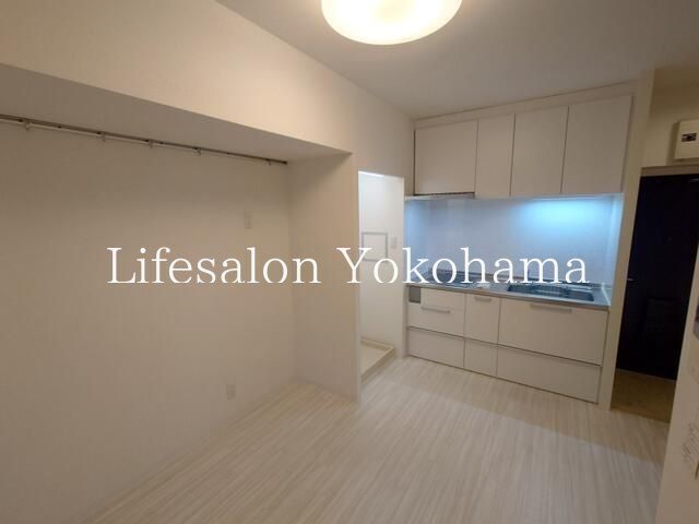 y̑EXy[Xz@