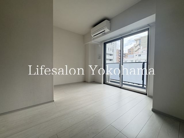 �y���ԁE���r���O�z�@