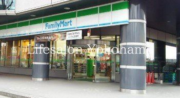 �y���Ӂz�@�t�@�~���[�}�[�g���˒˓X �k��13���B 1020m