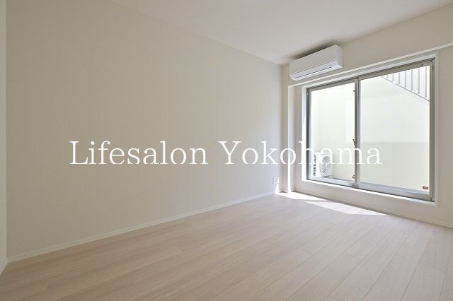 �y���ԁE���r���O�z�@