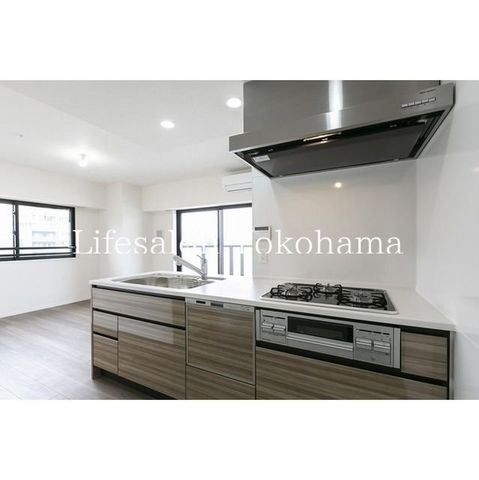 �y�L�b�`���z�@