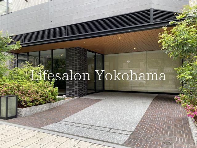 �y�G���g�����X�z�@�G���g�����X