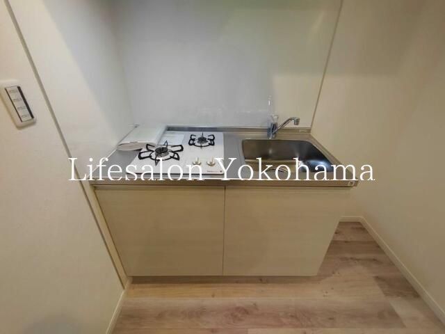 �y�L�b�`���z�@