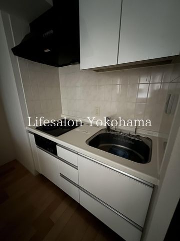 yLb`z@
