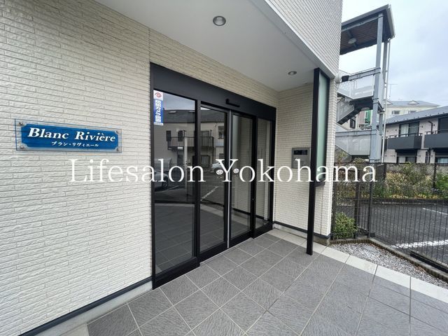 �y�G���g�����X�z�@�G���g�����X