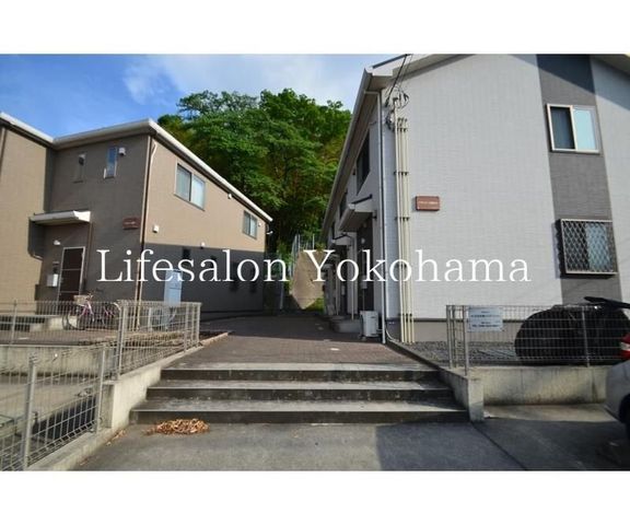 �y�G���g�����X�z�@