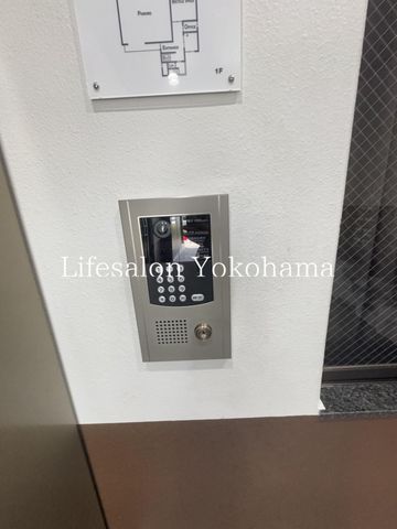 y̑ݔz@