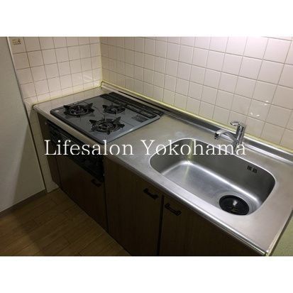 �y�L�b�`���z�@