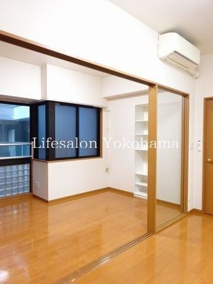 �y���ԁE���r���O�z�@