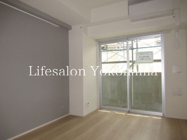 �y���ԁE���r���O�z�@