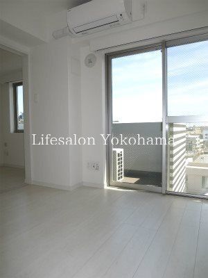 �y���ԁE���r���O�z�@