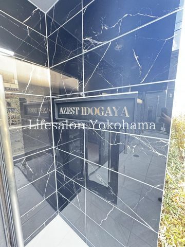 �y�G���g�����X�z�@