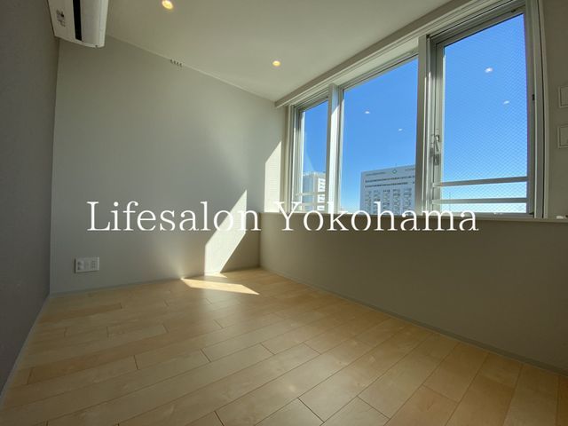 �y�Q���z�@