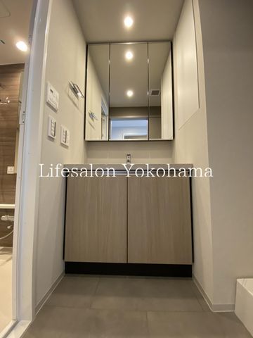 �y���ʏ��z�@