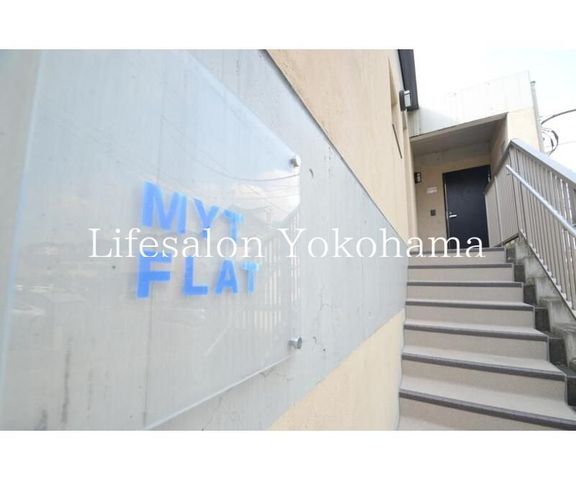 �y�G���g�����X�z�@