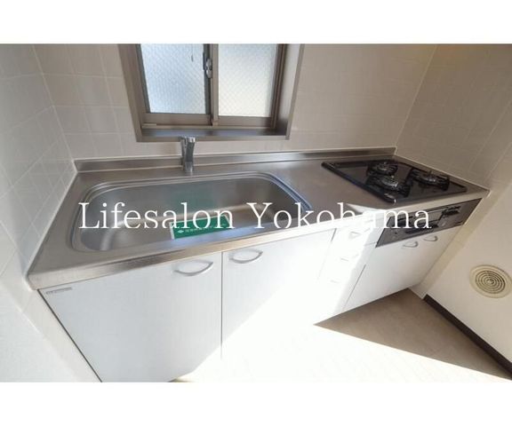 �y�L�b�`���z�@