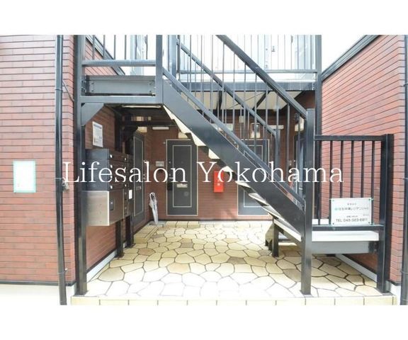 �y�G���g�����X�z�@