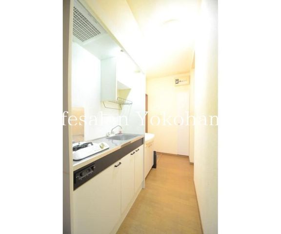 �y�L�b�`���z�@