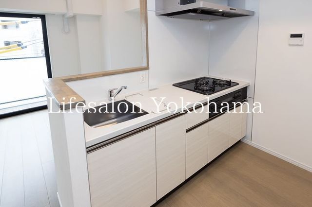 �y�L�b�`���z�@