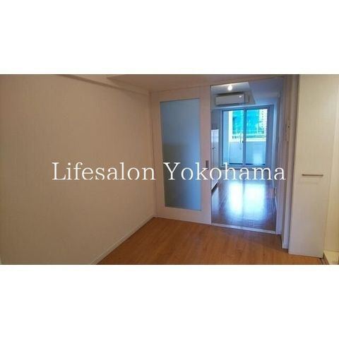 �y���ԁE���r���O�z�@