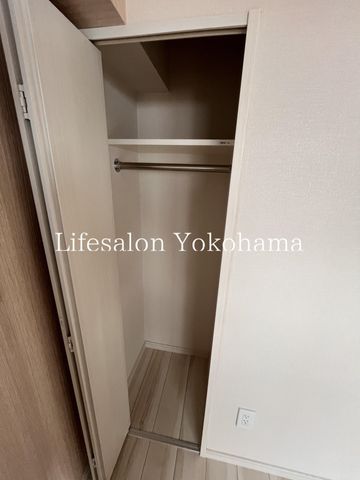 y[z@