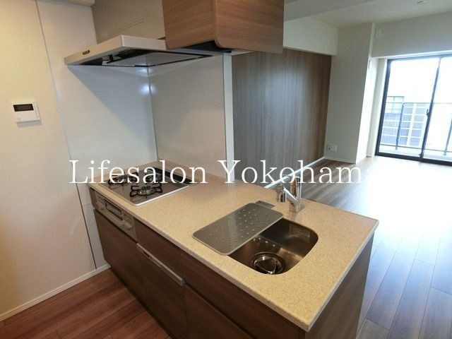 �y�L�b�`���z�@