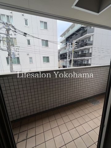 �y�o���R�j�[�z�@���]