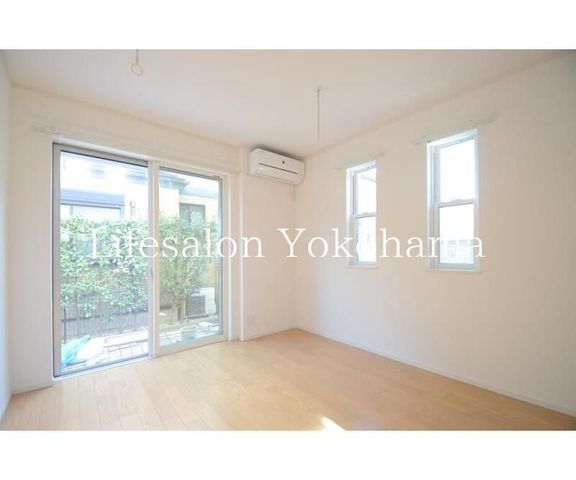 �y���ԁE���r���O�z�@