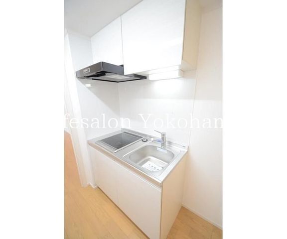 �y�L�b�`���z�@