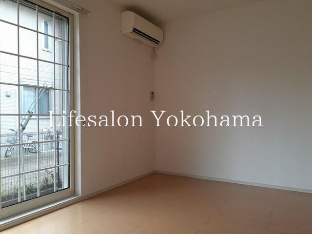 �y���ԁE���r���O�z�@