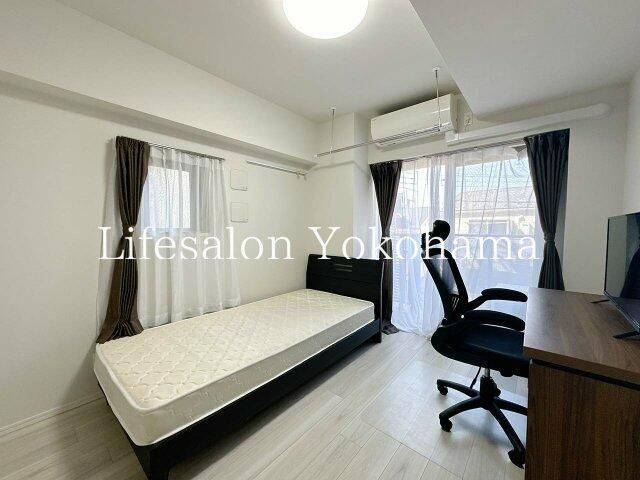�y���ԁE���r���O�z�@