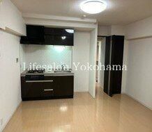 �y���ԁE���r���O�z�@