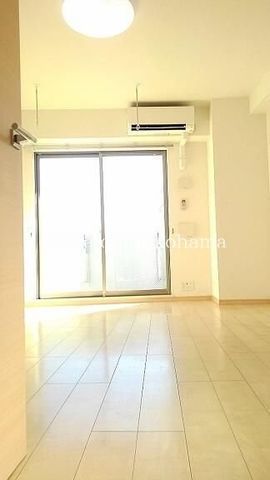 �y���ԁE���r���O�z�@