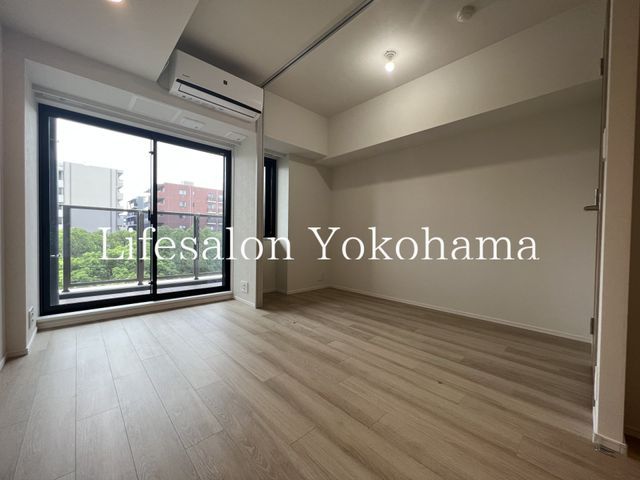 �y���ԁE���r���O�z�@���r���O/����