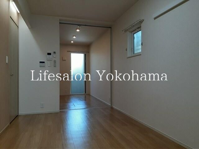 �y���̑������E�X�y�[�X�z�@