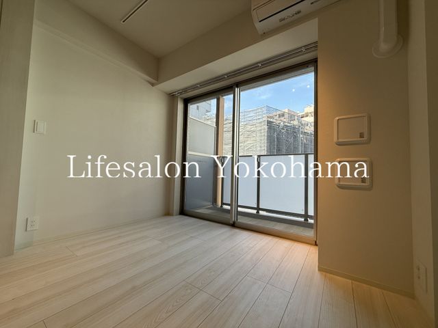 �y�o���R�j�[�z�@���r���O/����