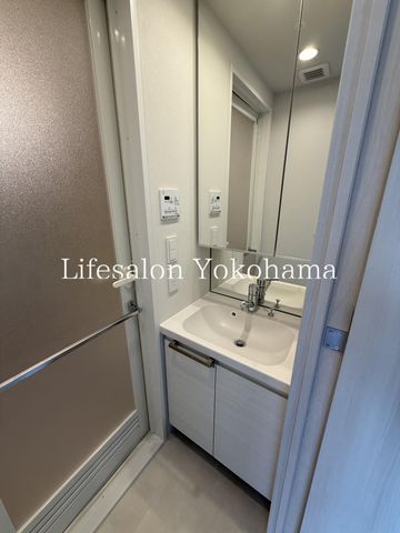 �y���ʏ��z�@�ݔ�