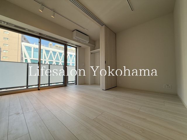 �y���ԁE���r���O�z�@���r���O/����