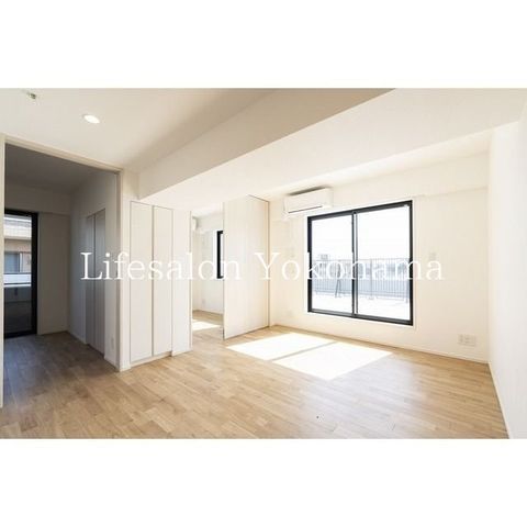 �y���ԁE���r���O�z�@