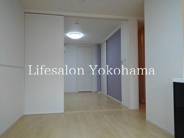 �y���ԁE���r���O�z�@