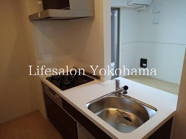 �y�L�b�`���z�@