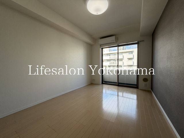 �y���ԁE���r���O�z�@