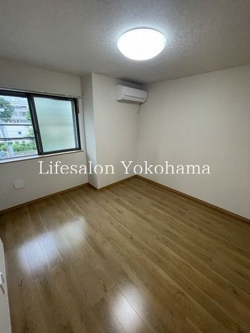 �y���ԁE���r���O�z�@