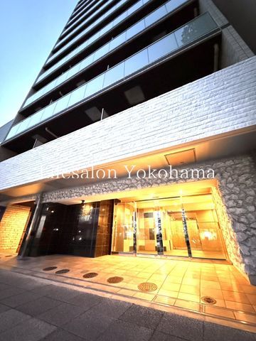 �y�G���g�����X�z�@